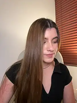 Snapshot of ARITOO_ chatting on 03-08-25, 03:39 ARITOO  online show from 03-08-25, 03:39