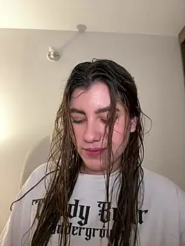 Snapshot of ARITOO_ chatting on 03-12-25, 03:24 ARITOO  online show from 03-12-25, 03:24