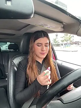 Snapshot of ARITOO_ chatting on 03-18-25, 01:42 ARITOO  online show from 03-18-25, 01:42