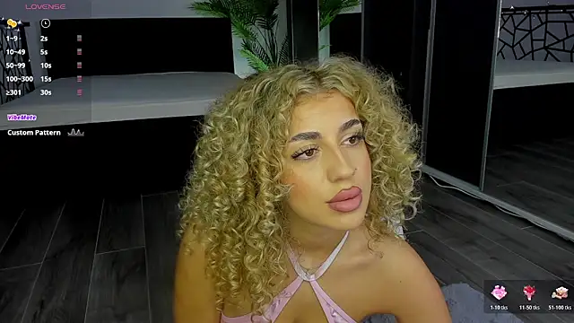 CurlyAnt0 online show from 01-06-26, 07:12