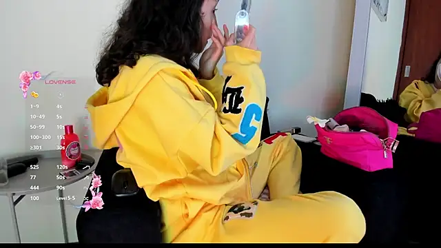 its  angelica  online show from 10-21-25, 07:14