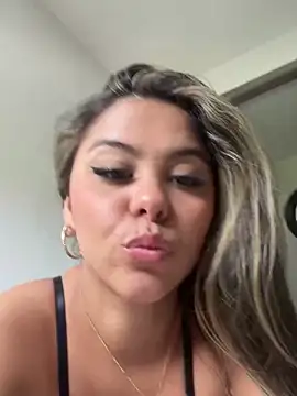 Snapshot of tuckersabrina chatting on 12-11-24, 07:36 tuckersabrina online show from 12-11-24, 07:36