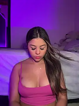 Snapshot of tuckersabrina chatting on 03-03-25, 01:31 tuckersabrina online show from 03-03-25, 01:31