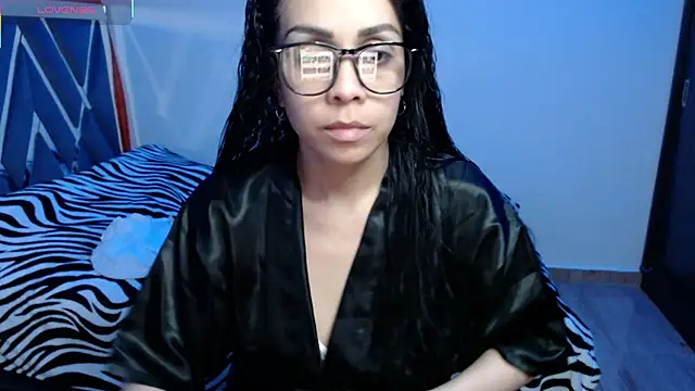 Snapshot of Amber_Lovely chatting on 09-29-25, 10:36 Amber Lovely online show from 09-29-25, 10:36