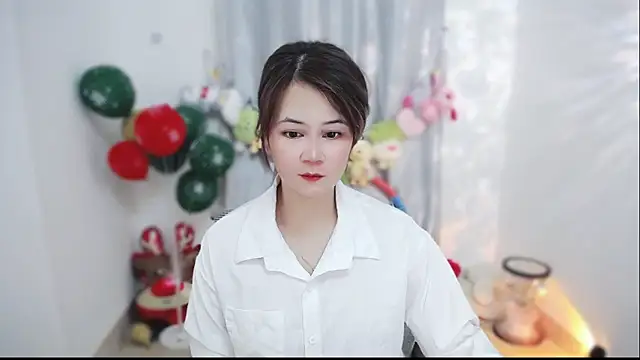 Snapshot of Fan_ting chatting on 02-10-26, 07:12 Fan ting online show from 02-10-26, 07:12