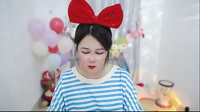 Snapshot of Fan_ting chatting on 02-20-26, 06:26 Fan ting online show from 02-20-26, 06:26