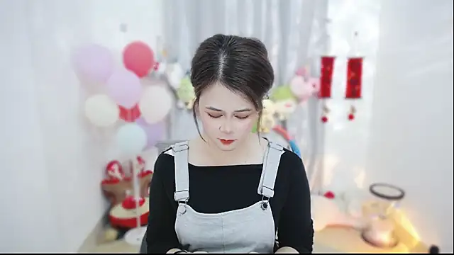 Snapshot of Fan_ting chatting on 02-26-26, 02:54 Fan ting online show from 02-26-26, 02:54