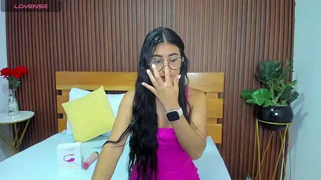 evelin leroy online show from 02-13-25, 12:11