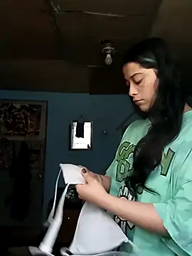 Elvishcassie  online show from 01-14-26, 09:52