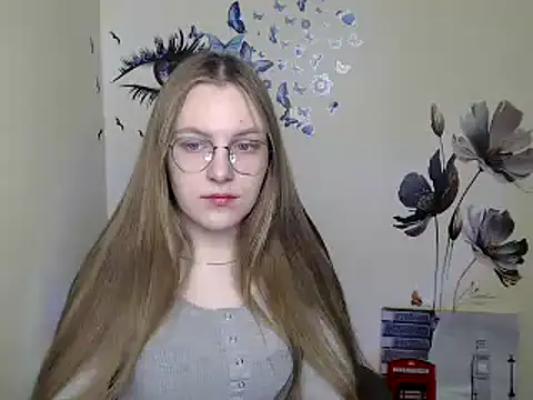 Snapshot of _AlMamiyy_ chatting on 12-17-24, 06:42 AlMamiyy online show from 12-17-24, 06:42