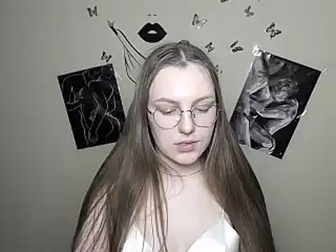 Snapshot of _AlMamiyy_ chatting on 01-28-25, 10:45 AlMamiyy online show from 01-28-25, 10:45