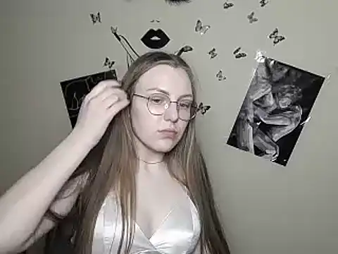 Snapshot of _AlMamiyy_ chatting on 01-29-25, 01:48 AlMamiyy online show from 01-29-25, 01:48