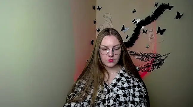 Snapshot of _AlMamiyy_ chatting on 02-07-25, 04:56 AlMamiyy online show from 02-07-25, 04:56