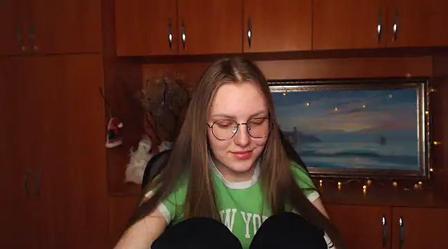 Snapshot of _AlMamiyy_ chatting on 02-25-25, 04:31 AlMamiyy online show from 02-25-25, 04:31