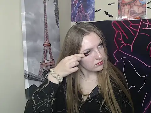 Snapshot of _AlMamiyy_ chatting on 09-11-25, 12:49 AlMamiyy online show from 09-11-25, 12:49