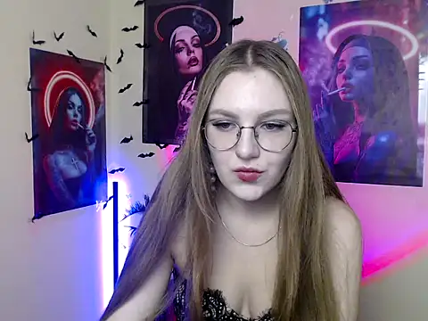 Snapshot of _AlMamiyy_ chatting on 10-24-25, 06:59 AlMamiyy online show from 10-24-25, 06:59