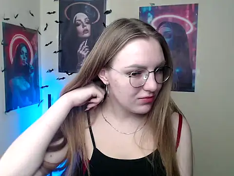 Snapshot of _AlMamiyy_ chatting on 11-16-25, 07:36 AlMamiyy online show from 11-16-25, 07:36