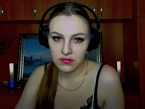 Snapshot of _AlMamiyy_ chatting on 12-02-25, 07:57 AlMamiyy online show from 12-02-25, 07:57