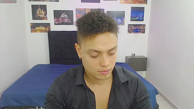 Snapshot of Booy_Hott chatting on 12-07-24, 03:08 Booy Hott online show from 12-07-24, 03:08