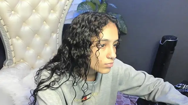Snapshot of Layla_707 chatting on 09-21-25, 11:50 Layla 707 online show from 09-21-25, 11:50