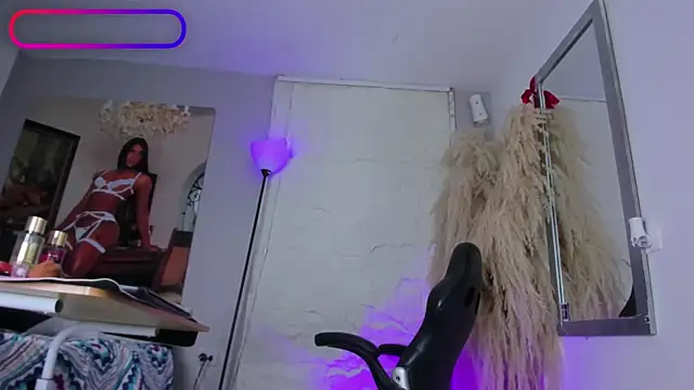 Snapshot of Sharicklovee chatting on 01-08-26, 02:08 Sharicklovee online show from 01-08-26, 02:08