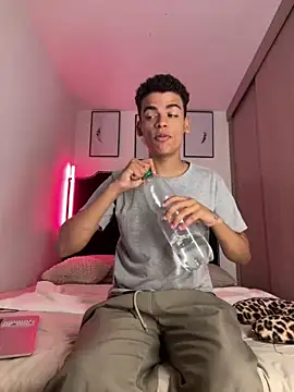 Leo bunny hot online show from 01-31-25, 12:39