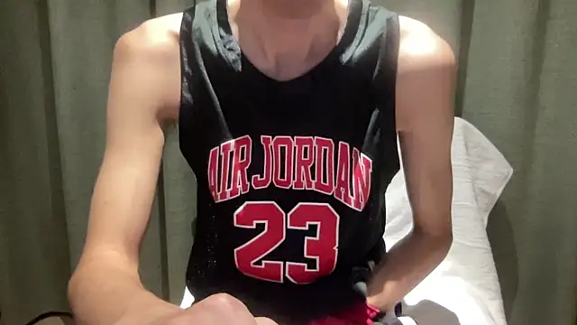 kimkim123123 online show from 02-03-25, 03:17