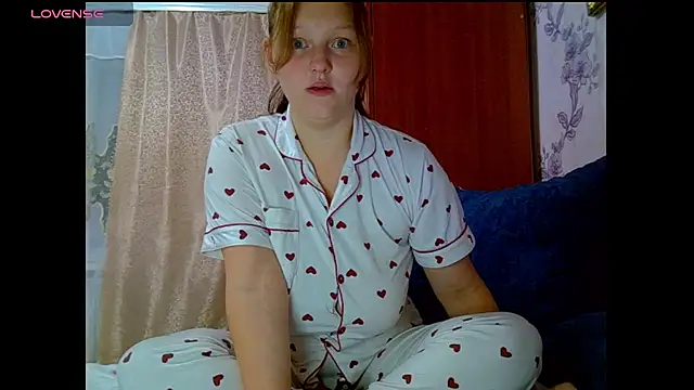 Snapshot of Aria__Dark chatting on 09-18-25, 10:34 Aria  Dark online show from 09-18-25, 10:34