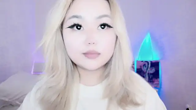 Snapshot of amelia_sunlight chatting on 12-13-24, 03:27 amelia sunlight online show from 12-13-24, 03:27