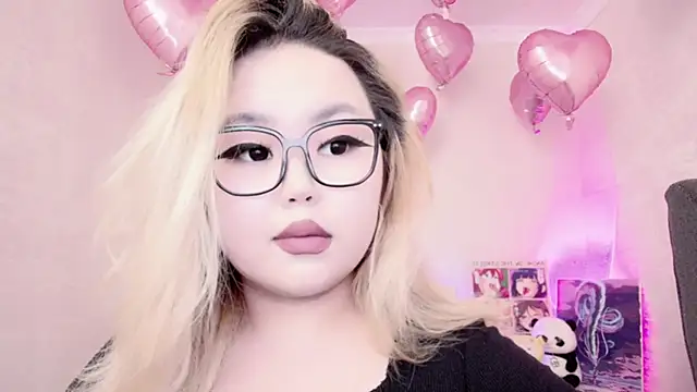 Snapshot of amelia_sunlight chatting on 02-15-25, 12:15 amelia sunlight online show from 02-15-25, 12:15