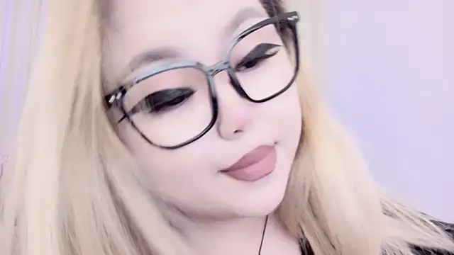 Snapshot of amelia_sunlight chatting on 03-12-25, 11:22 amelia sunlight online show from 03-12-25, 11:22