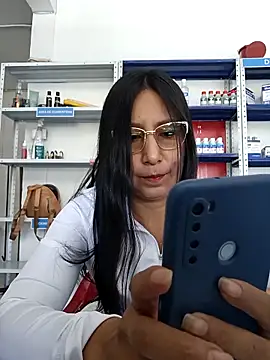Snapshot of Megan_jennerr chatting on 02-28-25, 02:20 Megan jennerr online show from 02-28-25, 02:20