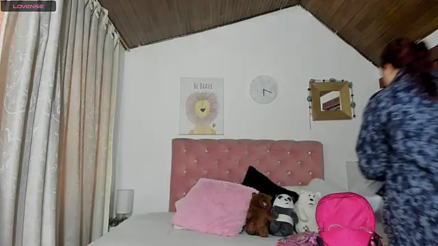 CelessteRedds online show from 03-12-25, 11:31