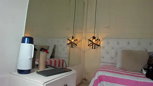 Slut Milf  online show from 12-21-24, 07:16