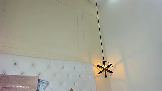 Slut Milf  online show from 01-21-25, 01:18