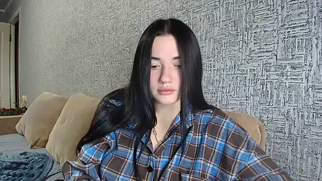 Snapshot of Liana_diva chatting on 01-10-26, 06:42 Liana diva online show from 01-10-26, 06:42