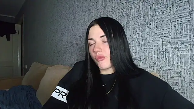 Snapshot of Liana_diva chatting on 01-19-26, 02:32 Liana diva online show from 01-19-26, 02:32