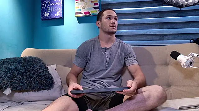 AxelFairchaild online show from 09-10-25, 01:00