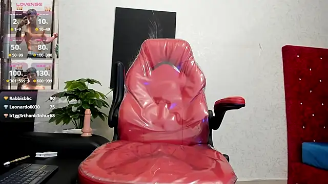 Snapshot of Cristopher23_ chatting on 01-26-25, 02:03 Cristopher23  online show from 01-26-25, 02:03