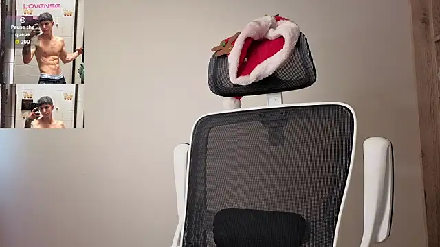 Cristopher23  online show from 12-02-25, 01:17