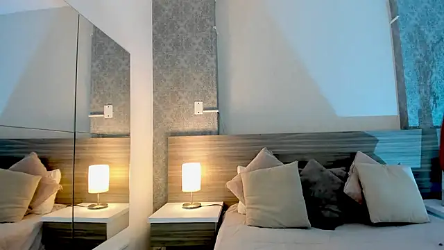 Mistyca online show from 09-25-25, 10:52