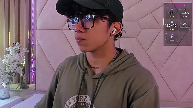 AkazaBoy  online show from 03-14-26, 05:24