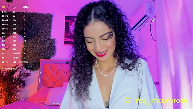 Snapshot of CurlyRose__ chatting on 09-12-25, 09:59 CurlyRose   online show from 09-12-25, 09:59