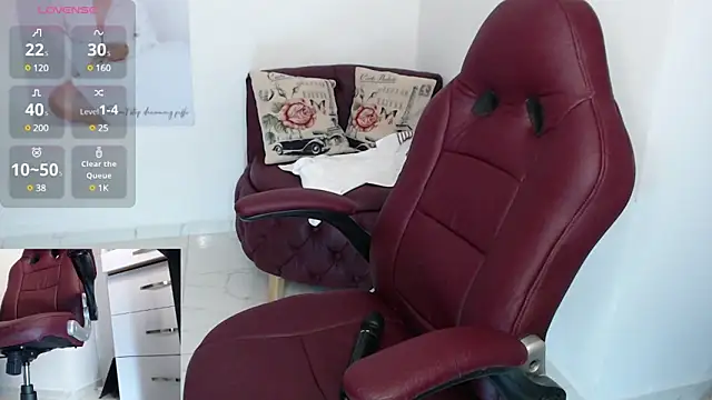 Serenay  online show from 12-23-24, 02:56