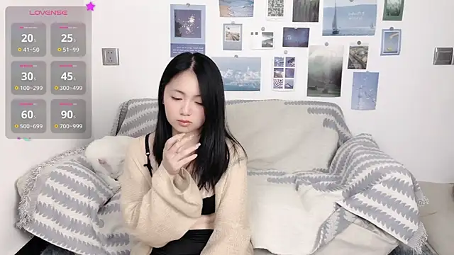 Snapshot of LiLiYbaby chatting on 12-10-24, 06:28 LiLiYbaby online show from 12-10-24, 06:28