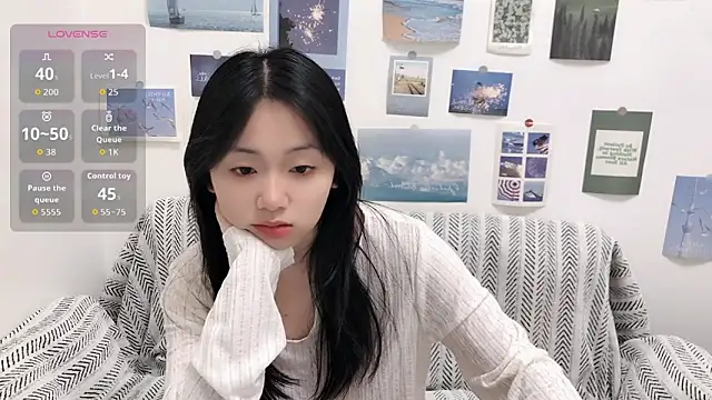 Snapshot of LiLiYbaby chatting on 09-15-25, 06:02 LiLiYbaby online show from 09-15-25, 06:02