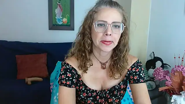 Snapshot of _melisaa_ chatting on 03-17-25, 03:40  melisaa  online show from 03-17-25, 03:40