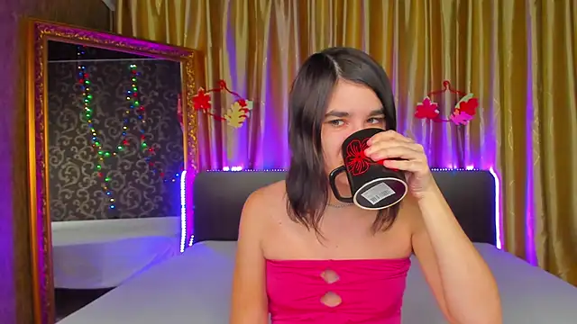  Polly Love  online show from 11-25-25, 01:11