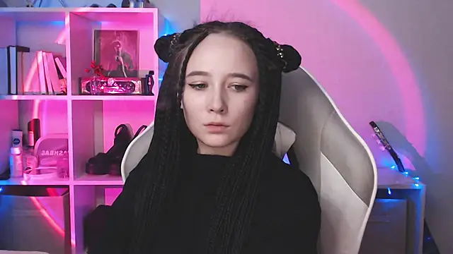 Robin yourss online show from 12-10-24, 05:33