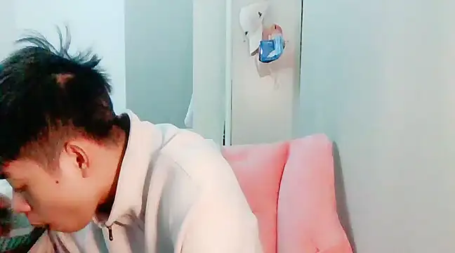 Snapshot of FFFFZ189 chatting on 12-13-24, 01:22 FFFFZ189 online show from 12-13-24, 01:22